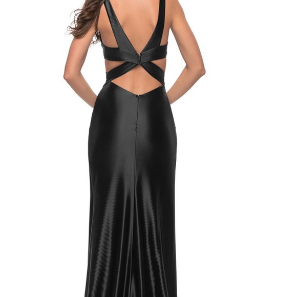 La Femme Black Backless Gown - Picture 2 of 2